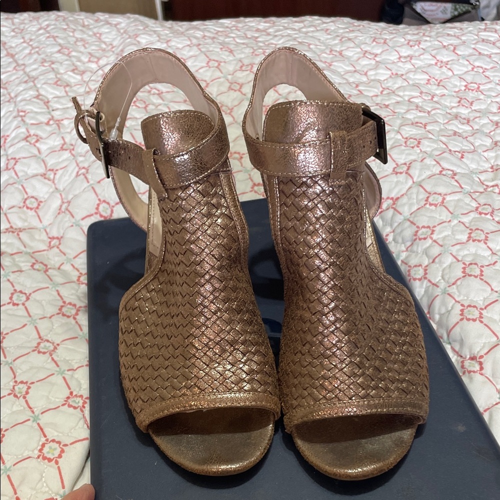 Adrian Vittadini goldy bronze woven peep to wedges